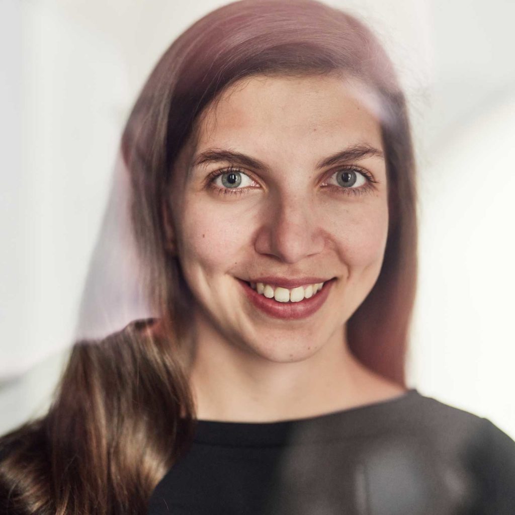 Portraitfoto von Dr. Laura Braun Projektmanagerin